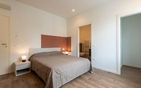 Iarsera Rooms And Apartment