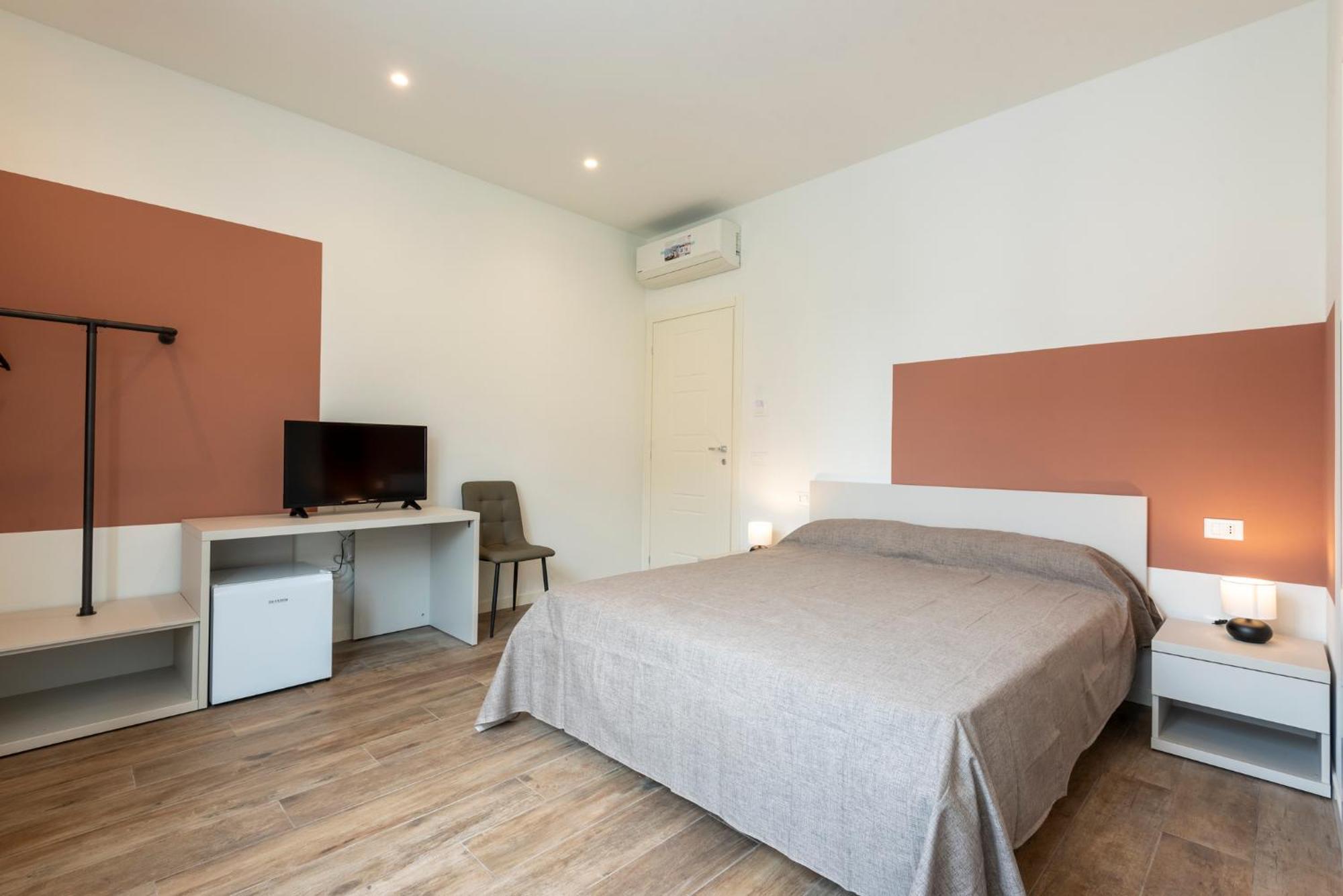 Iarsera Rooms And Apartment Lucques Extérieur photo